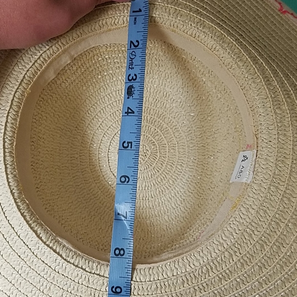 Floppy beach hat - Picture 9 of 12